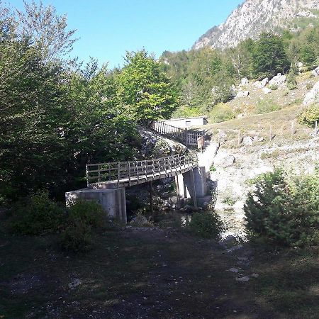 Guesthouse Arben Selimaj Bajram Curri Экстерьер фото